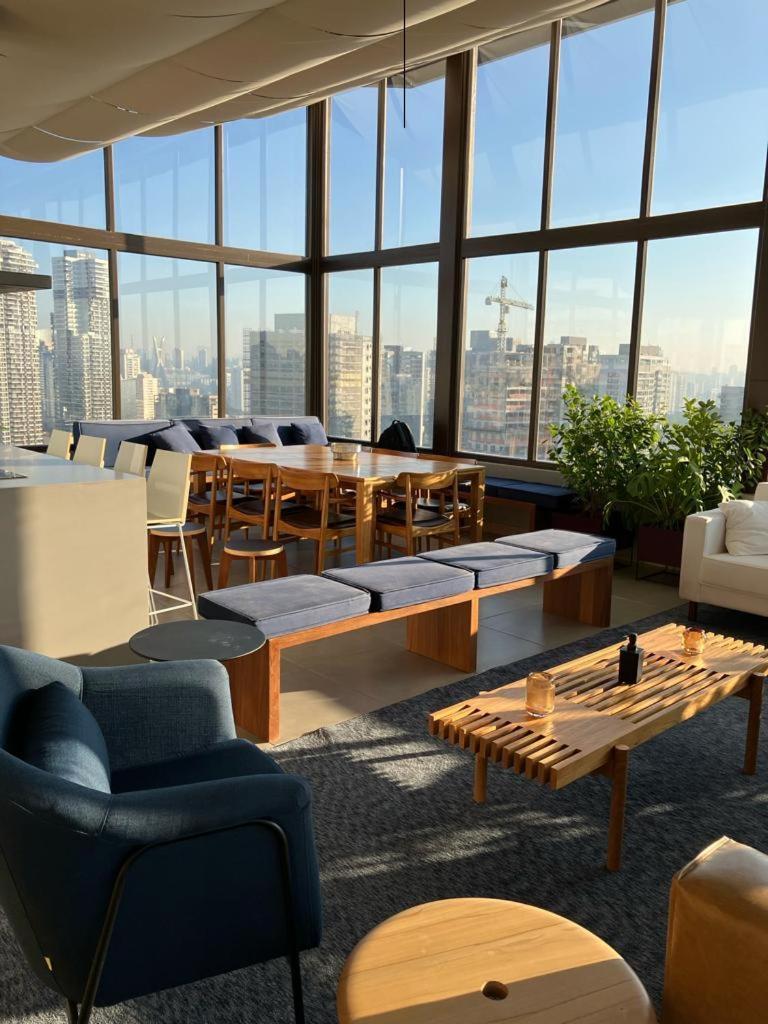 Apartamento Metro Brooklin 1606 *